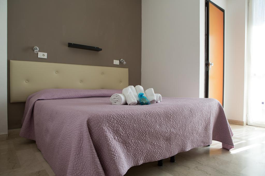 Hotel Capri Pietra Ligure Eksteriør billede